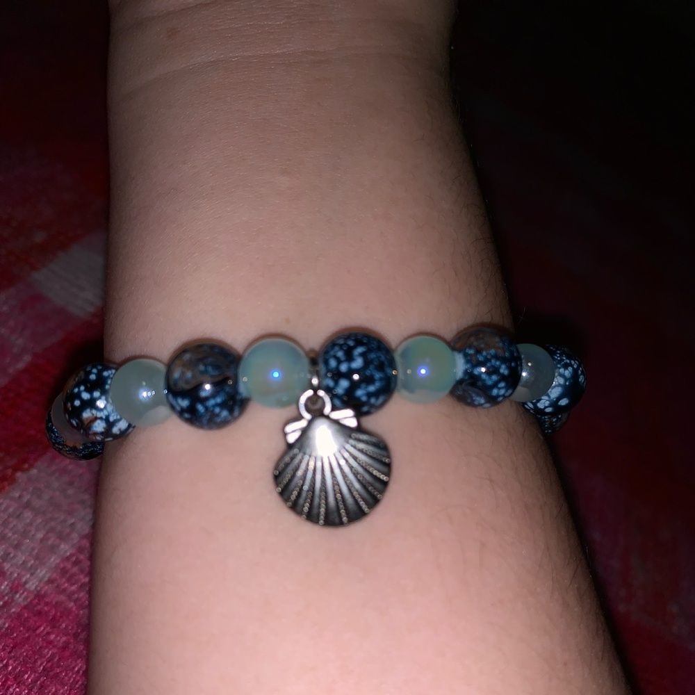 Turtle and shell bracelets - Picture 4 of 5